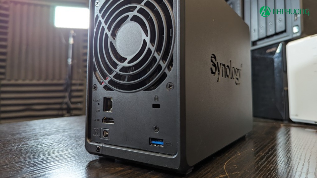 Mặt sau thiết bị Synology DVA1622